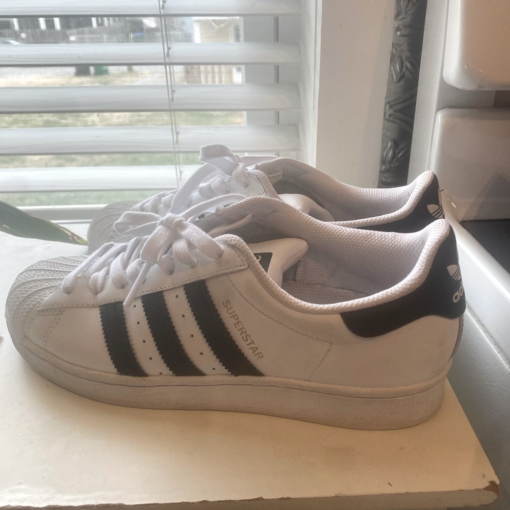 White Superstar Adidas Shoes with Black stripes womens size 8.5